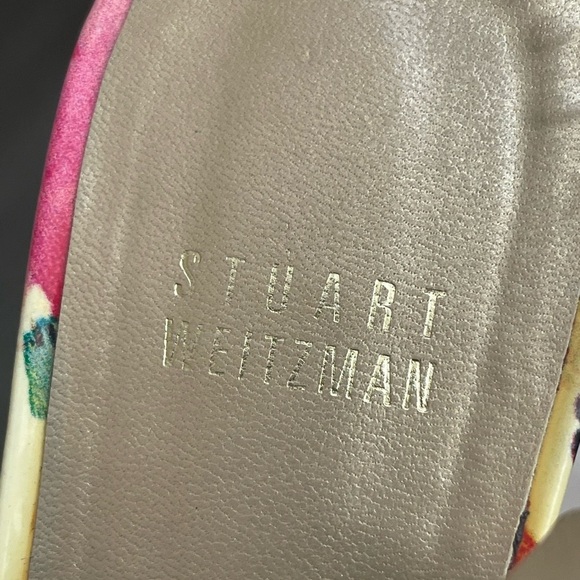 Stuart Weitzman Colorful Floral
Peep Toe Wedges Cork Platform
Slingback Size 7.5 - Picture 11 of 14